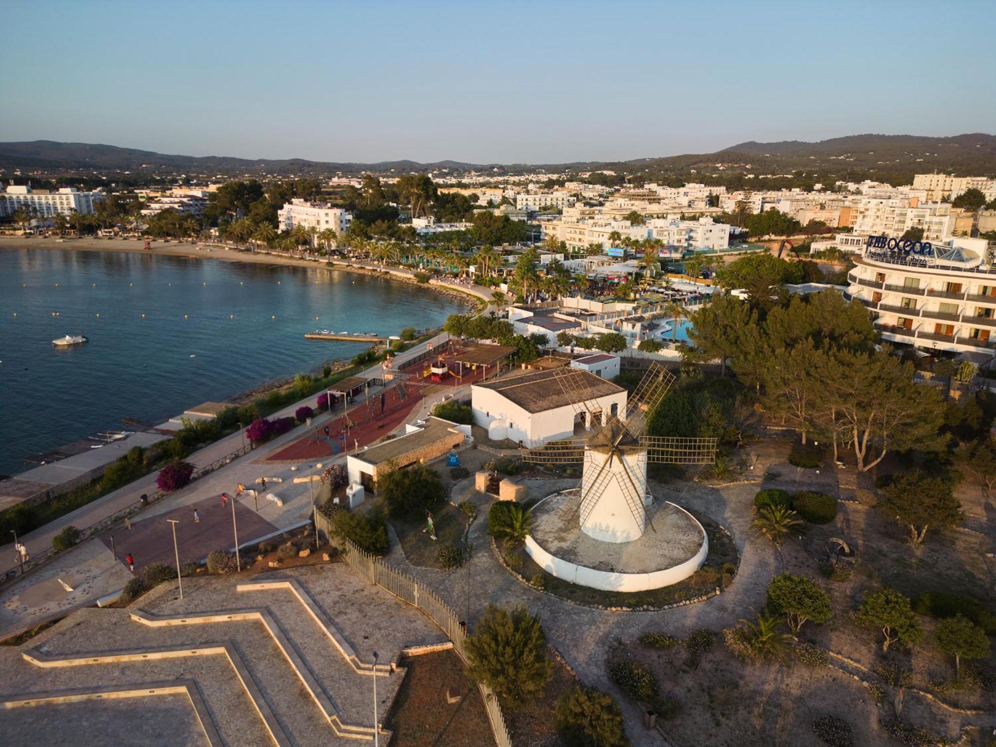 Apartamentos Ses Savines Sant Antoni de Portmany Exterior foto