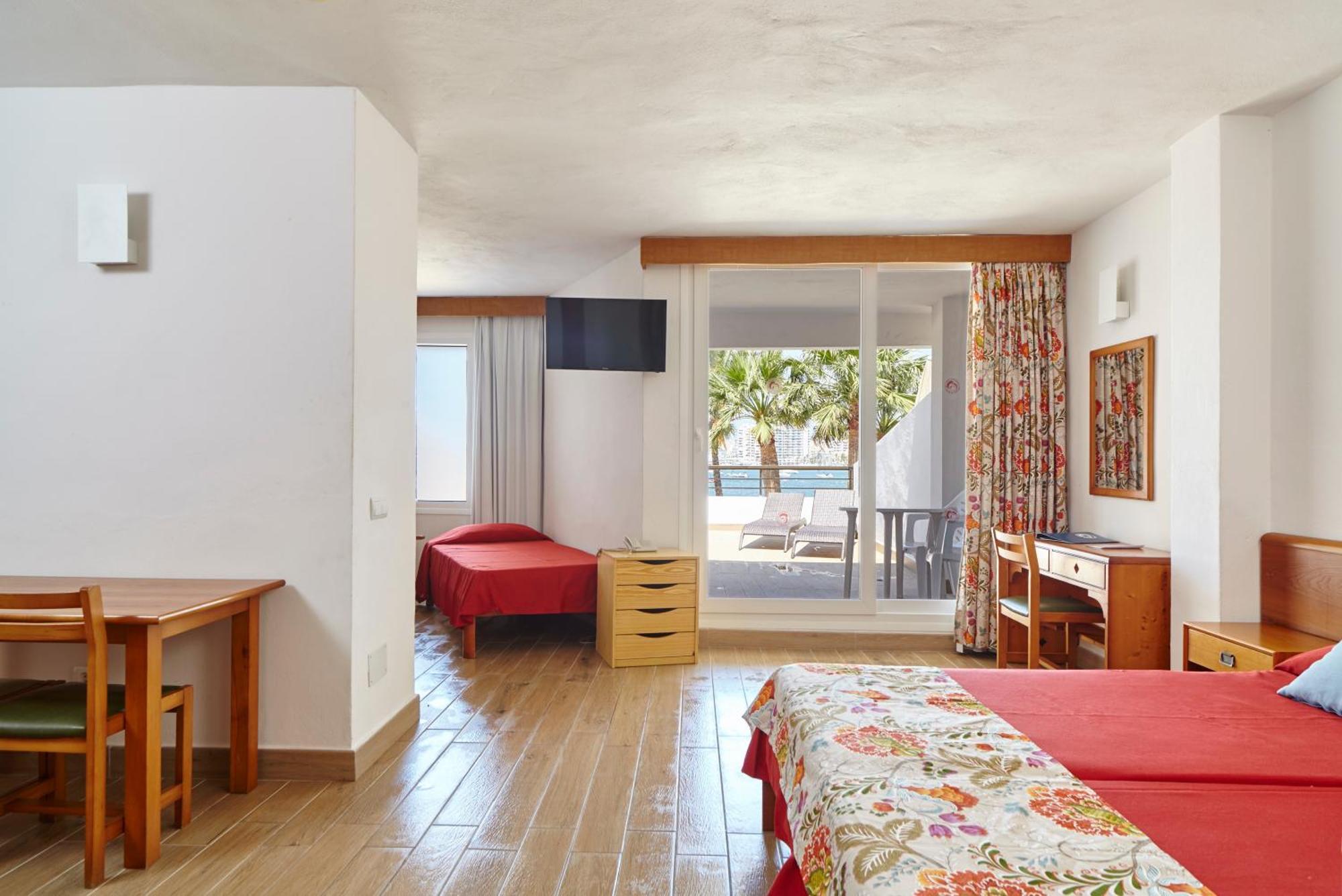 Apartamentos Ses Savines Sant Antoni de Portmany Exterior foto